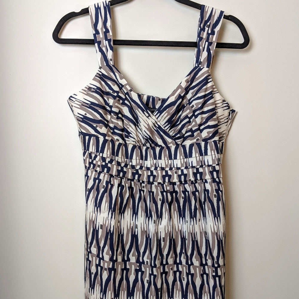 Ann Taylor Navy pattern v neck Sheath Dress NWT  6
